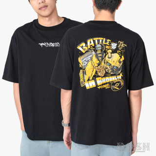 DOSH OVERSIZED SHORT SLEEVE T-SHIRTS TRANSFORMERS 2023เสื้อยืดโอเวอร์ไซส์ DTMT5060-BL