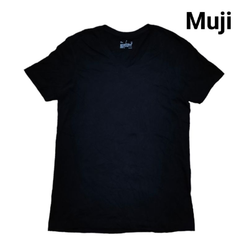 เสื้อยืดคอวี  Muji (s) (ญ)