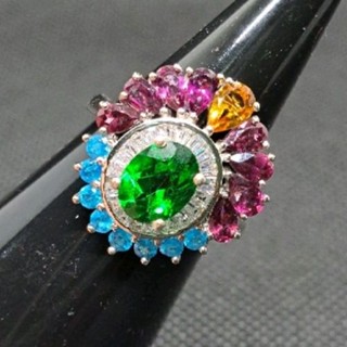 แหวน กรีนโทพาส Green Topaz พลอยแท้ ประดับ ด้วยพลอย ตัวเรือนเงิน 92.5 ชุบทองคำขาว ขนาด 60