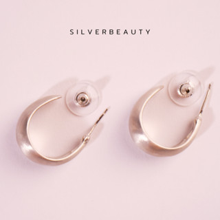 โค้ด SILV45 ลด45.-  Silver beauty ต่างหูรูปตัวซีสีเงินE0270