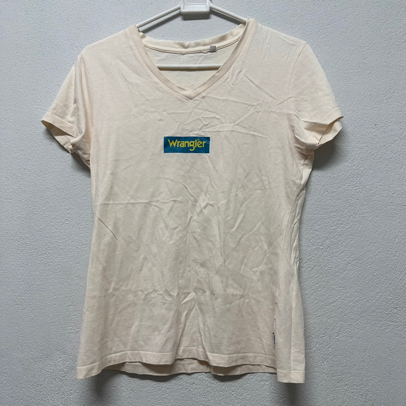 เสื้อยืด brand Wrangler