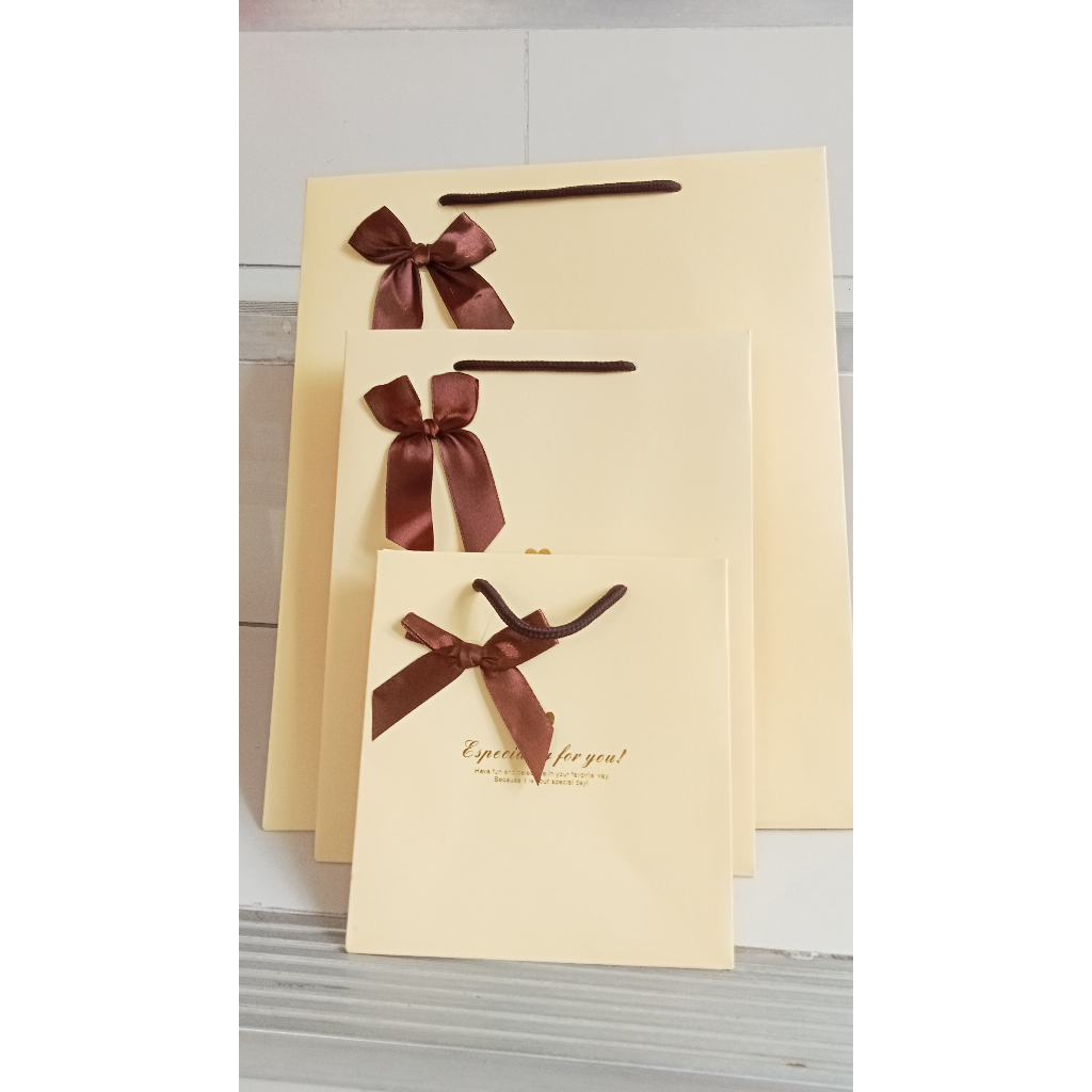 ✨พร้อมส่ง✨ paper bag ถุงกระดาษน่ารักๆ ถุงกระดาษติดโบว์ อเนกประสงค์