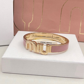 กำไรข้อมือ MiuMiu bracelet plaque logo