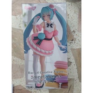 sales   Hatsune Miku Exceed Creative Figure - Sweet Sweets Macaron ver.