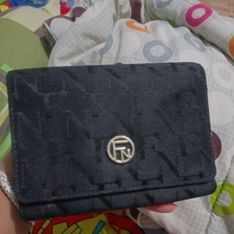 Flynow กระเป๋าสตางค์ใบกลาง