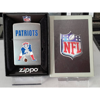 ZIPPO 205 NFL RETRO PATRIOTS  SATIN CHROME COLOR IMAGE   สีเงินผิวโครเมี่ยมลายแบบสกรีน ผลิตปี2015  ของใหม่ของแท้