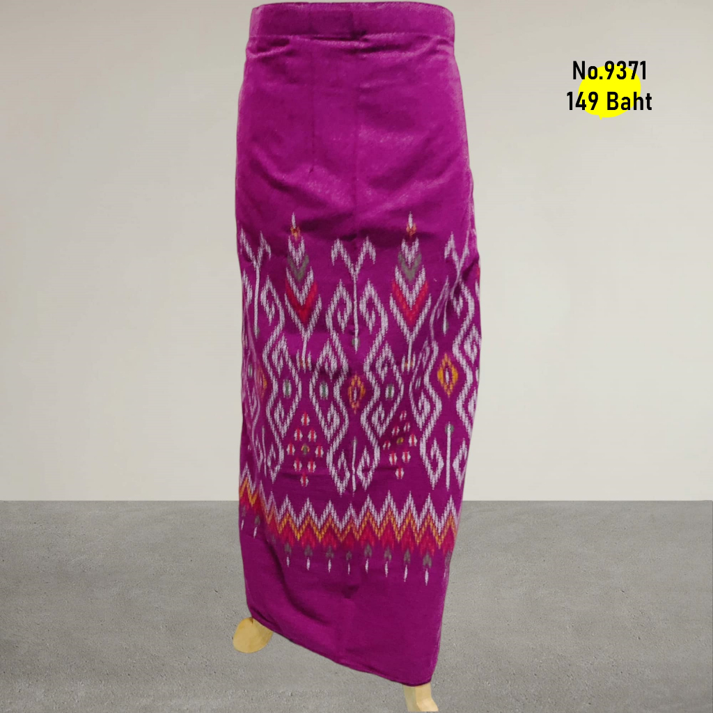 ผ้าถุงสำเร็จรูปผ้าฝ้ายพิมพ์ลายหมักโคลนแบบป้ายตะขอสีม่วง9371