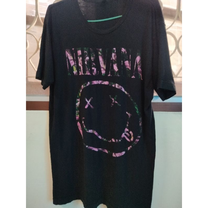 เสื้อยืดคอกลม Nirvana ©2014 มือสอง