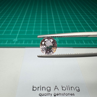 พลอย สปิเนล พม่า (Burma spinel) น้ำหนัก 2.20 ct (7.6x7x5)มม. พลอยสวย ค่อนข้างสะอาด ไฟดี