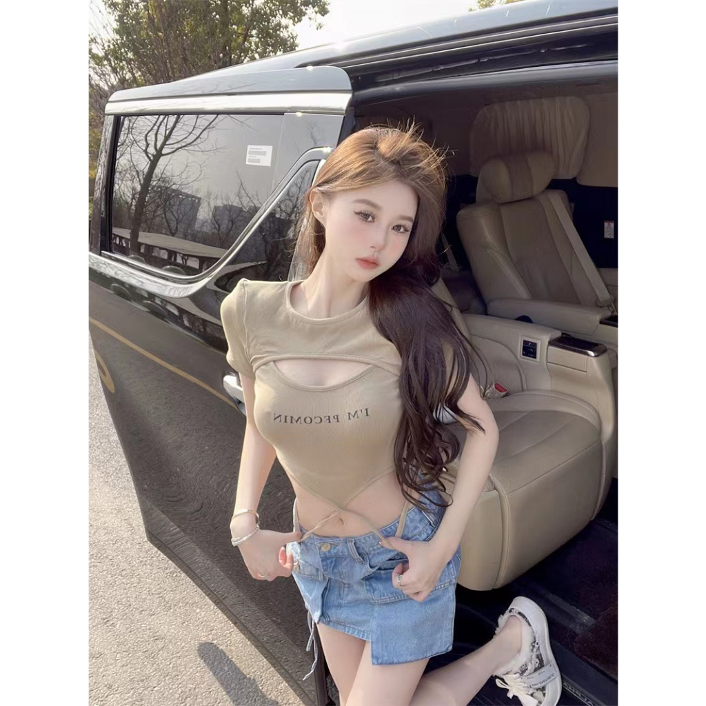 *Miki-Shop พร้อมส่งเสื้อไหมพรมแขนสั้นผ้ากำลังดี เว้าอกเซ็กซี่ผูกเชือกรอบเอว*U058 ราคา ถูกที่สุด ดีลบีเคเค แกลเลอรีภาพที่ 2
