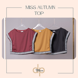 Miss Office เสื้อแขนล้ำแต่งแถบ (DT-1071)