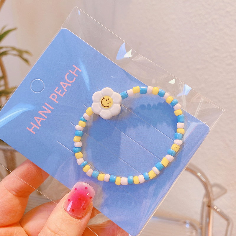 ร้านไทย พร้อมส่ง! สร้อยข้อมือแฟชั่น ลายดอกเดซี่ สร้อยข้อมือลูกปัด สร้อยลูกปัด กำไลลูกปัด กำไรข้อมือ กำไลดอกเดซี่