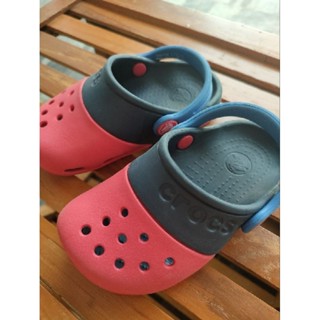 รองเท้าแตะเด็กมือสอง crocs ยาว13ซม.