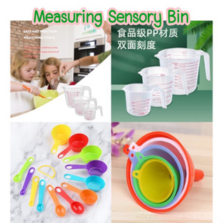 Measuring activity Sensory bin ถ้วยตวง ช้อนตวง กรวยสีรุ้ง บีกเกอร์พลาสติก อุปกรณ์เบเกอรี่สำหรับกิจกรรม sensory play