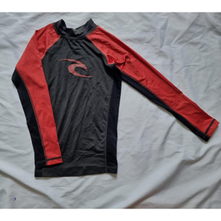 Rip curl rash guard งานดีนานๆมาทีจ้า SPF 50