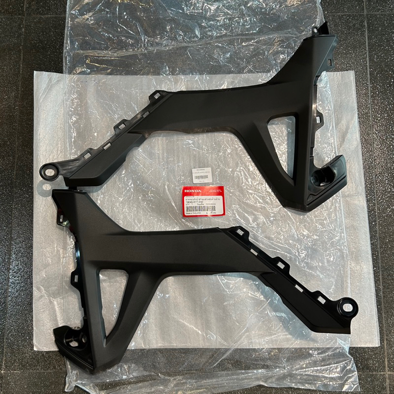 ชุดพลาสติกฝาครอบหม้อน้ำตัวหลังด้านขวา/ซ้าย CRF300L (แท้ศูนย์ Honda 19020-K1T-E50, 19045-K1T-E50)