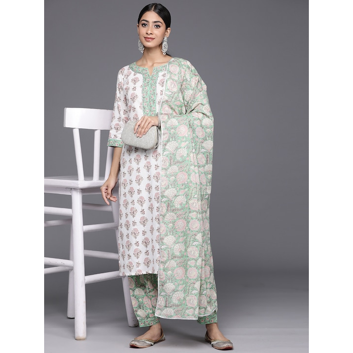 🔹️((แบรนด์ดัง Libas))🔹️🔹️ชุดอินเดียเซต 3 ชิ้น Woman Floral Printed Gotta Patti Pure Cotton Kurta wit