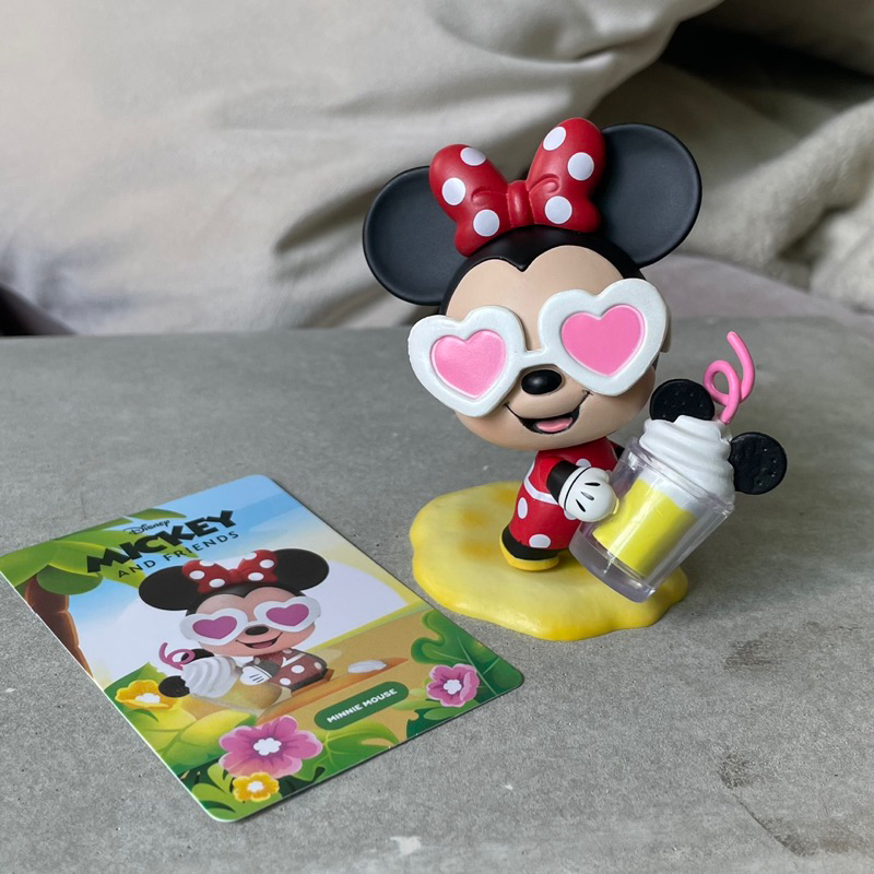 Minnie Mouse ตั้งโชว์