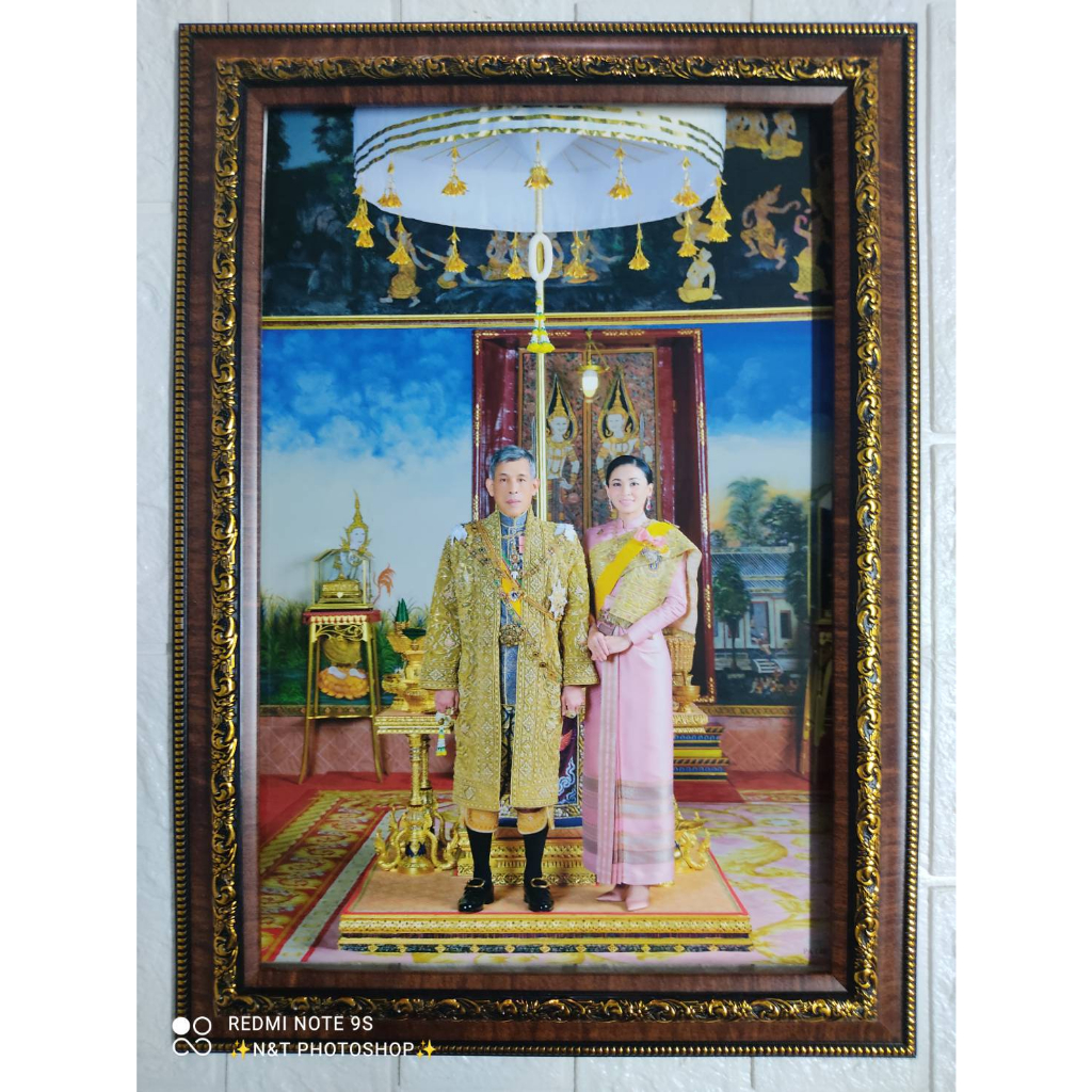 ร้านภาพมงคล888 ภาพ ร.10พร้อมราชินี ขนาด10×15นิ้ว ใส่กรอบทองอย่างดี ขนาดภาพ10×15นิ้ว ขนาดรวมกรอบ 13×18 นิ้ว ราคา ถูกที่สุด ดีลบีเคเค แกลเลอรีภาพที่ 9