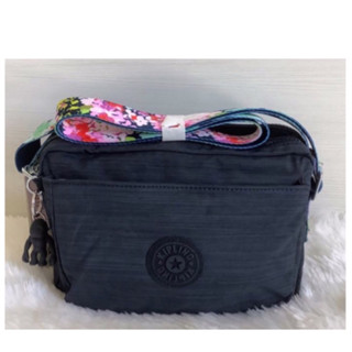 พร้อมส่ง Kipling Abanu @ True Dazz Navy Floral  ของแท้