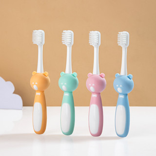แพ็ค 4  แปรงสีฟันขนนุ่มสำหรับเด็กด้ามซิลิโคนลายหมี ขนแปรงเรียวนุ่ม+ 70g  ยาสีฟัน สำหรับเด็ก กลิ่นผลไม้