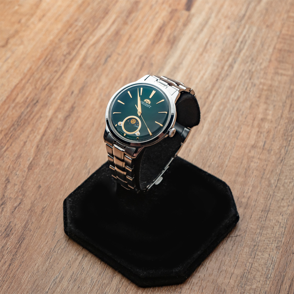 นาฬิกา ORIENT Sun &amp; Moon 70th Limited Edition (RA-KB0005E) Green Dial