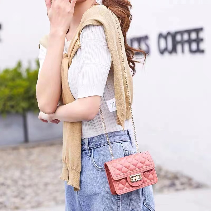 กระเป๋าแฟชั่น สะพายข้างสายโช่ มินิ2 สวยน่ารักแบบไร้สายหิ้ว