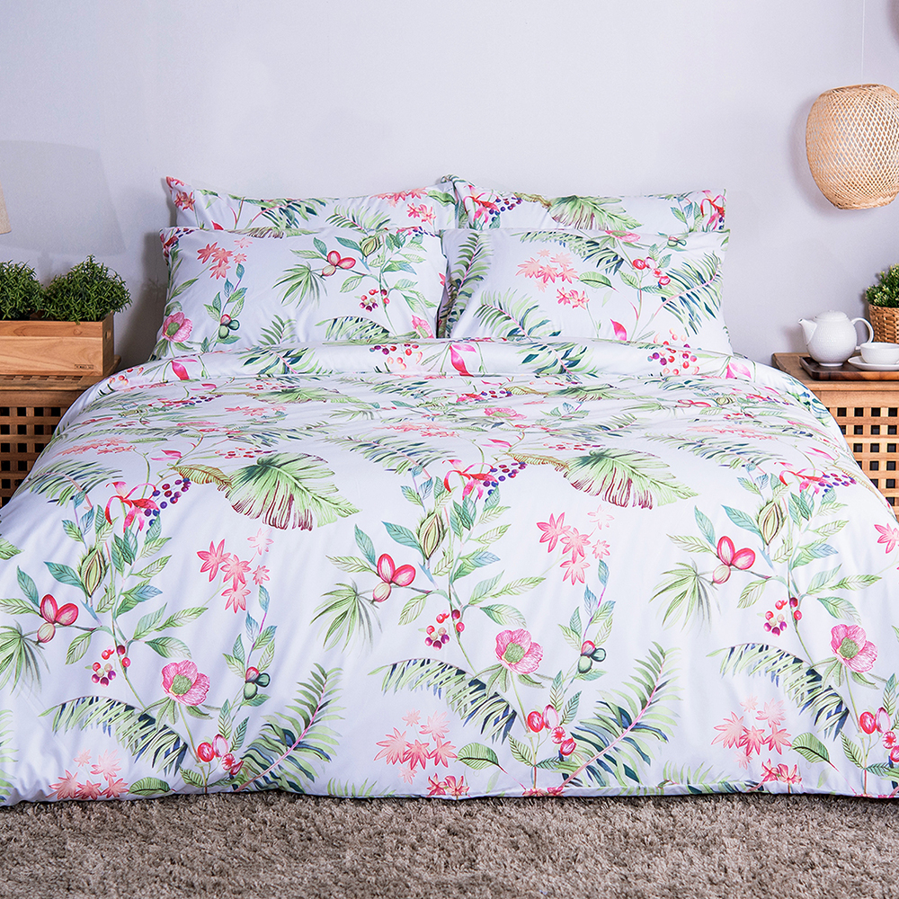 LUCKY mattress ชุดเครื่องนอน ผ้าปูที่นอนพร้อมผ้านวมลายดอกไม้ MicroTouch flower II