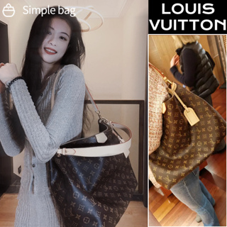 Louis Vuitton Graceful MM Shoulder bag