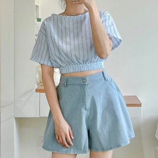 Cupcake crop top ลดเหลือ 98.- เมื่อกดสั่งทาง shopee LIVE เสื้อครอปแขนสั้น