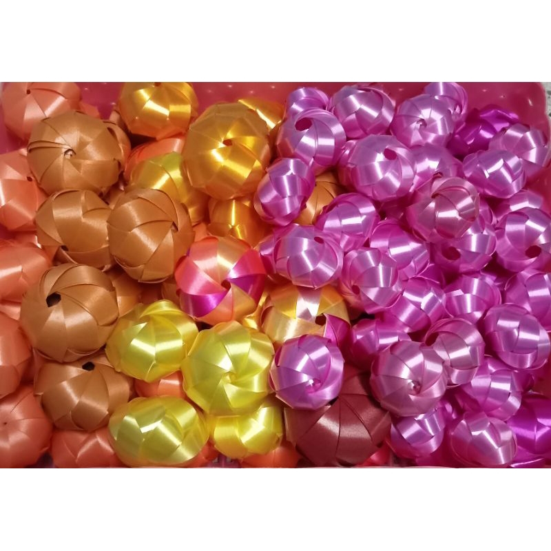 เหรียญโปรยทานลูกบอล  ตัวเปล่าตัวละ 1 บาทพร้อมส่ง