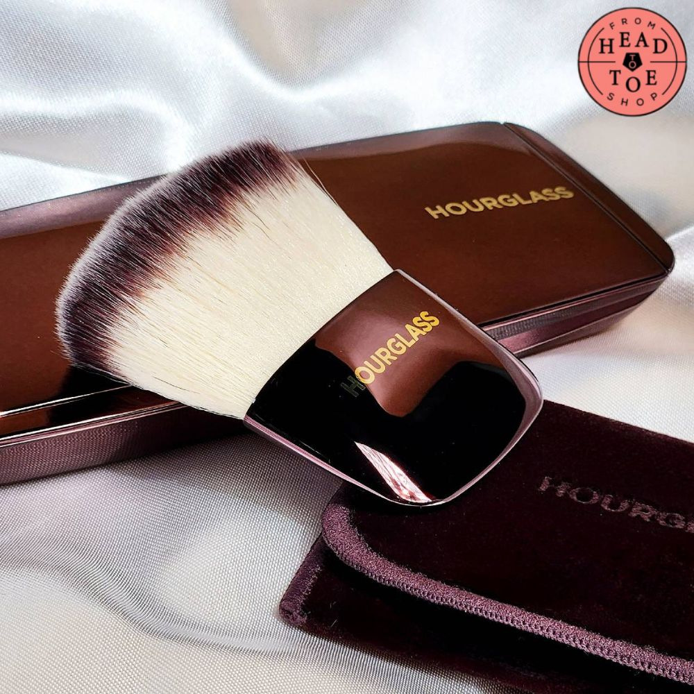 เหลือ 1,275 ฿ โค้ด [เก็บโค้ดหน้าร้าน] พร้อมส่ง Hourglass Ambient Powder Brush ป้ายไทย