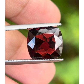 พลอยโรโดไรด์การ์เนต (Rhodolite garnet)นน7.21กะรัต