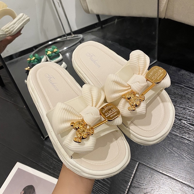 รองเท้าแบบสวมพื้นนุ่ม สไตล์เกาหลี รองเท้าแตะแต่งโบว์และหมีน่ารักๆ พื้นหนา - รูปที่ 3