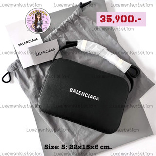 👜: New!! Balenciaga Camera Size Small‼️ก่อนกดสั่งรบกวนทักมาเช็คสต๊อคก่อนนะคะ‼️ 22 x 15 x 6 cm