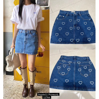 🇰🇷New🇰🇷  Korea heart denim skirt กระโปรงยีนหัวใจสั้นสกรีน ลายหัวใจขาวยีนเข้มสีสวย