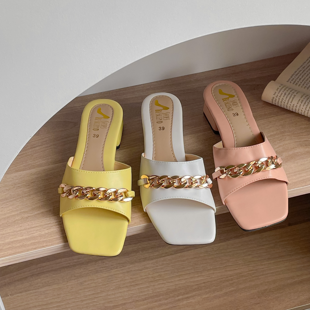 shoes be friend (ส้นสูงโซ่คล้องใจ)หนังพรีเมียมขับผิวให้ดูสว่างตกแต่งอะไหล่โซ่สุดหรู ส้น1.5นิ้ว แนะนำ+1 เท้าอวบ+2