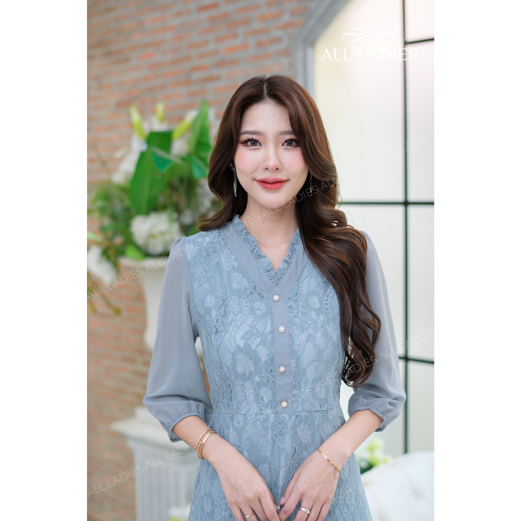 All Ladies เดรสลูกไม้กระดุมแขนจั้ม ใส่ทำงานได้นะคะชุดนี้หรือจะใส่ออกงานก็สวยค่ะ