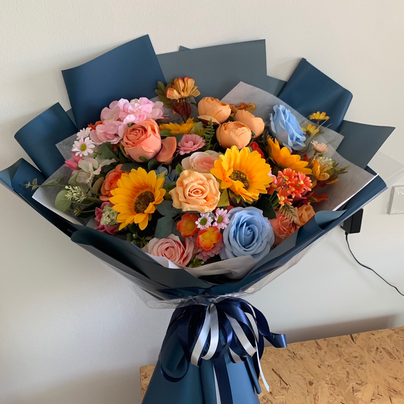 “ช่อคละดอกไม้ประดิษฐ์เกรดดี”  เก็บได้นาน เสมือนจริง ตกแต่งบ้านได้ เก็บได้นาน ประทับใจ