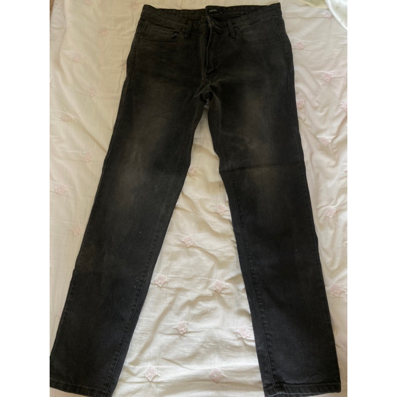 Besico กางเกงยีนส์สีดำ ขายาวขากระบอกเล็ก