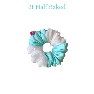 2t half baked ยางรัดผมผ้าซาติน บางลื่น Satin Scrunchie ยางมัดผม ยางรัดผมโดนัท