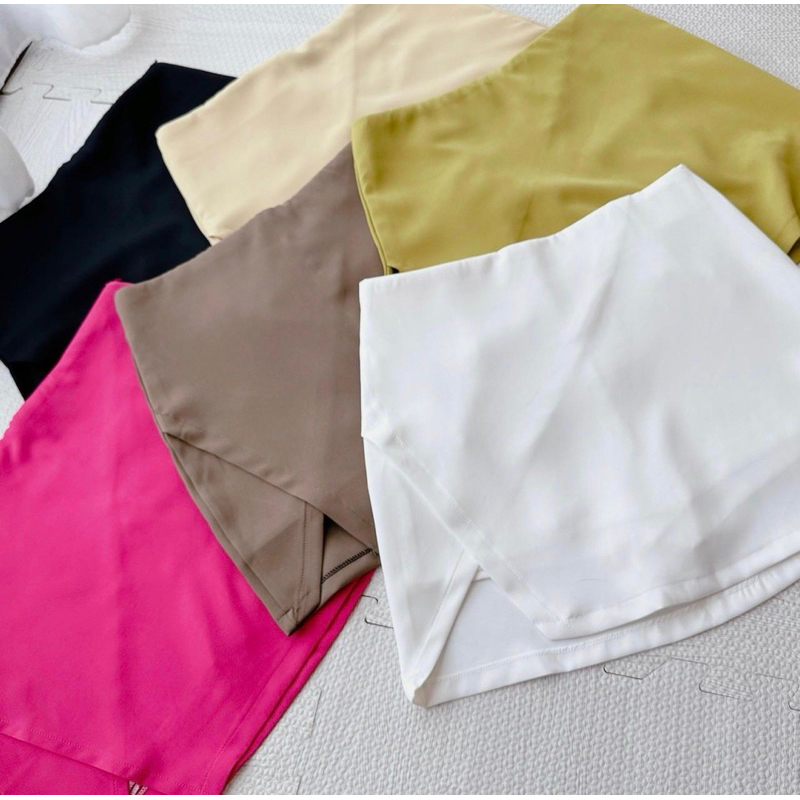 กระโปรงเอวสูงมีซับในผ่าข้างมีไซส์ รุ่น วีวี่ S-XL - Mesave