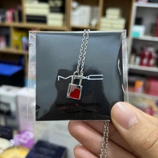 สร้อยคอ Mac locked necklace ป้าย สคบ ไทย พรีเมี่ยมกิฟจาก Mac