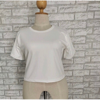 เสื้อครอปคอกลมสีขาว Bigsize (เหมาะสำหรับใส่กับเอี๊ยม)