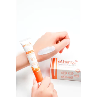 กันแดด..แอคเน่ซันแคร์พลัส SPF50 PA+++