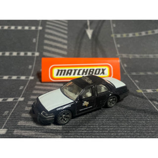 Matchbox Superfast 2006 Ford Crown Victoria Police Diecast Vehicle ล้อยาง ประตูเปิดได้ นอกแพ็ค สภาพดี  ขนาด 1/64