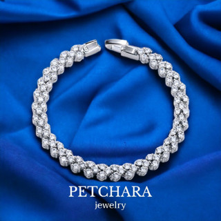 Petchara สร้อยข้อมือเพชรโมอีสผู้หญิง ลายมิกกี้เมาส์ ตัวเรือนเงินแท้ 92.5% D-VS1 : D4001