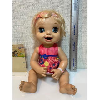 Baby alive doll รุ่นเก่า ฮิต ดื่มน้ำได้ ฉี่ได้ ตากะพริบได้ และหายากแล้วค่ะ สภาพ97% ชุดแท้ไม่ตรงรุ่น