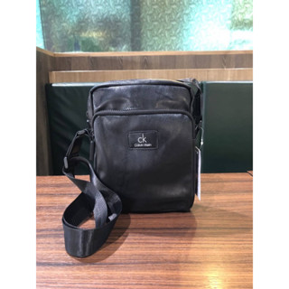 พร้อมส่ง  กระเป๋าสะพายข้าง เคลวิน💗