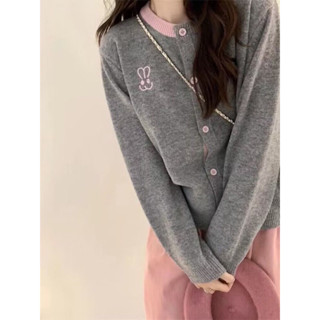 CHERISH (พร้อมส่ง) E13 เสื้อคลุมไหมพรม ลายกระต่าย คอกลม กระดุมหน้า ผ้านุ่ม คุณภาพดี